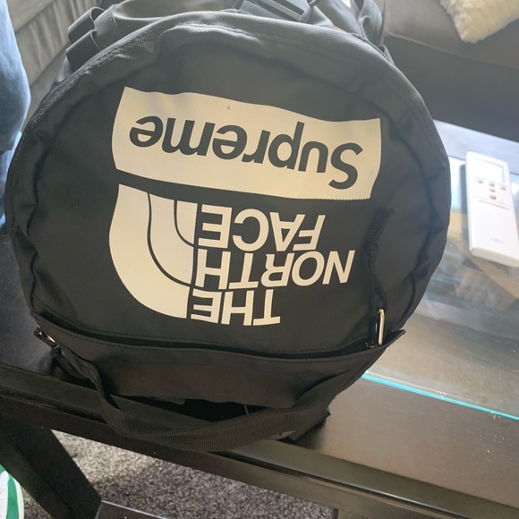 North face supreme book bag - Picture 5 of 5